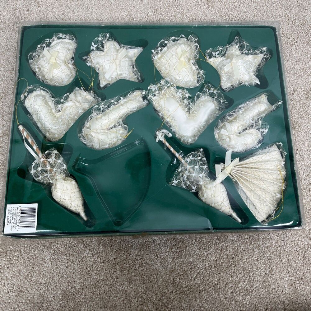 Vintage Santa's Favorites Lace Satin Christmas Ornaments S3400A Incomplete 11pc
